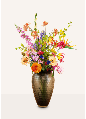 Flowercrush Prestigium zijden bloemen boeket van 120 cm. Prachtige kleuren en een grote hoeveelheid kunstbloemen van de hoogste kwaliteit. De felle kleuren maken dit een echte eyecatcher. 